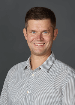 南京市第十三中学国际高中Brian Parker Cook