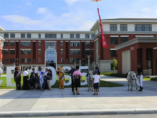 南昌力迈中美国际学校校园开放日图片2 南昌力迈中美国际学校校园开放日图片2