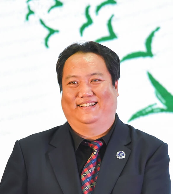 北京市新府学外国语学校创始人卢振虎图片