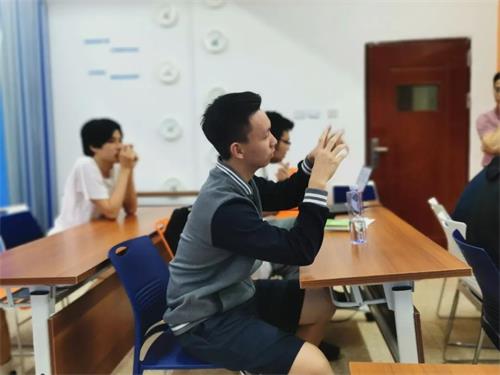 深大留服橘郡美高课堂 深大留服橘郡美高课堂