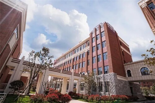 青岛威德明特双语学校景观 青岛威德明特双语学校景观