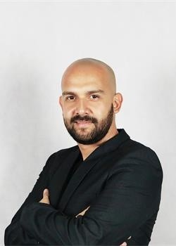 深圳国际预科学院Isaac Cohen图片