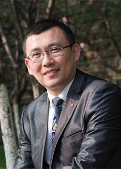 南京市第十三中学国际高中潘旭东