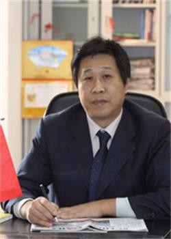 天津英华国际学校孙连富图片