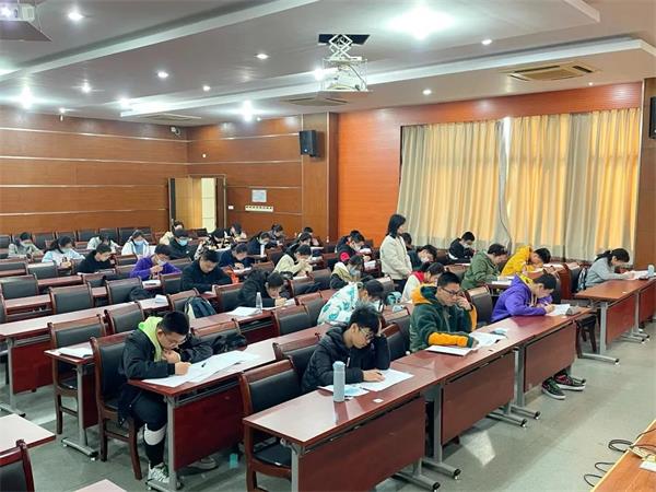 校园开放日图片4 校园开放日图片4