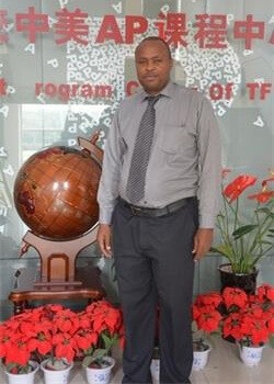 天津外国语大学附属外国语学校Simon Kabue Kabucho