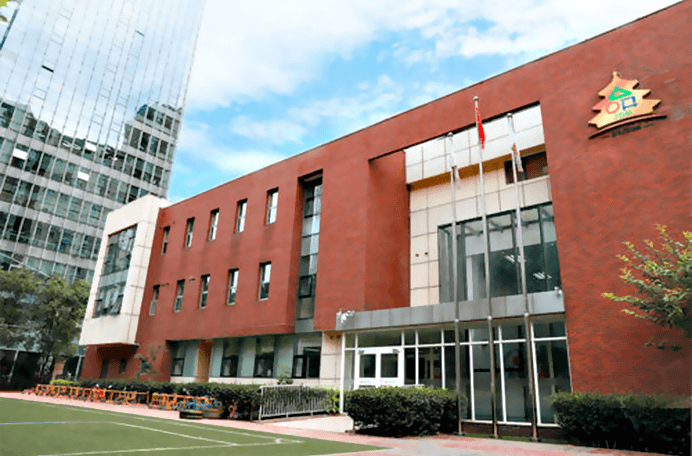 嘉德蒙台梭利双语幼儿园