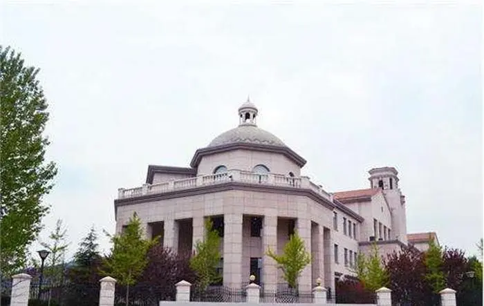 大连美国国际学校